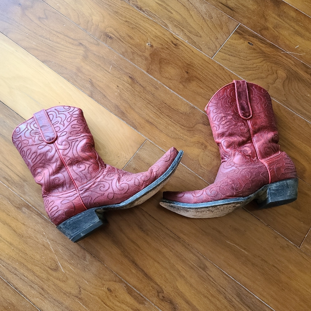 Yippee-ki-yay Red Boots rare find